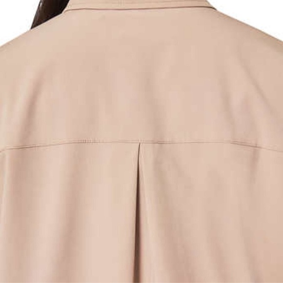 L/XXL: Modern Ambition Travel Shirt - Picture 9 of 14